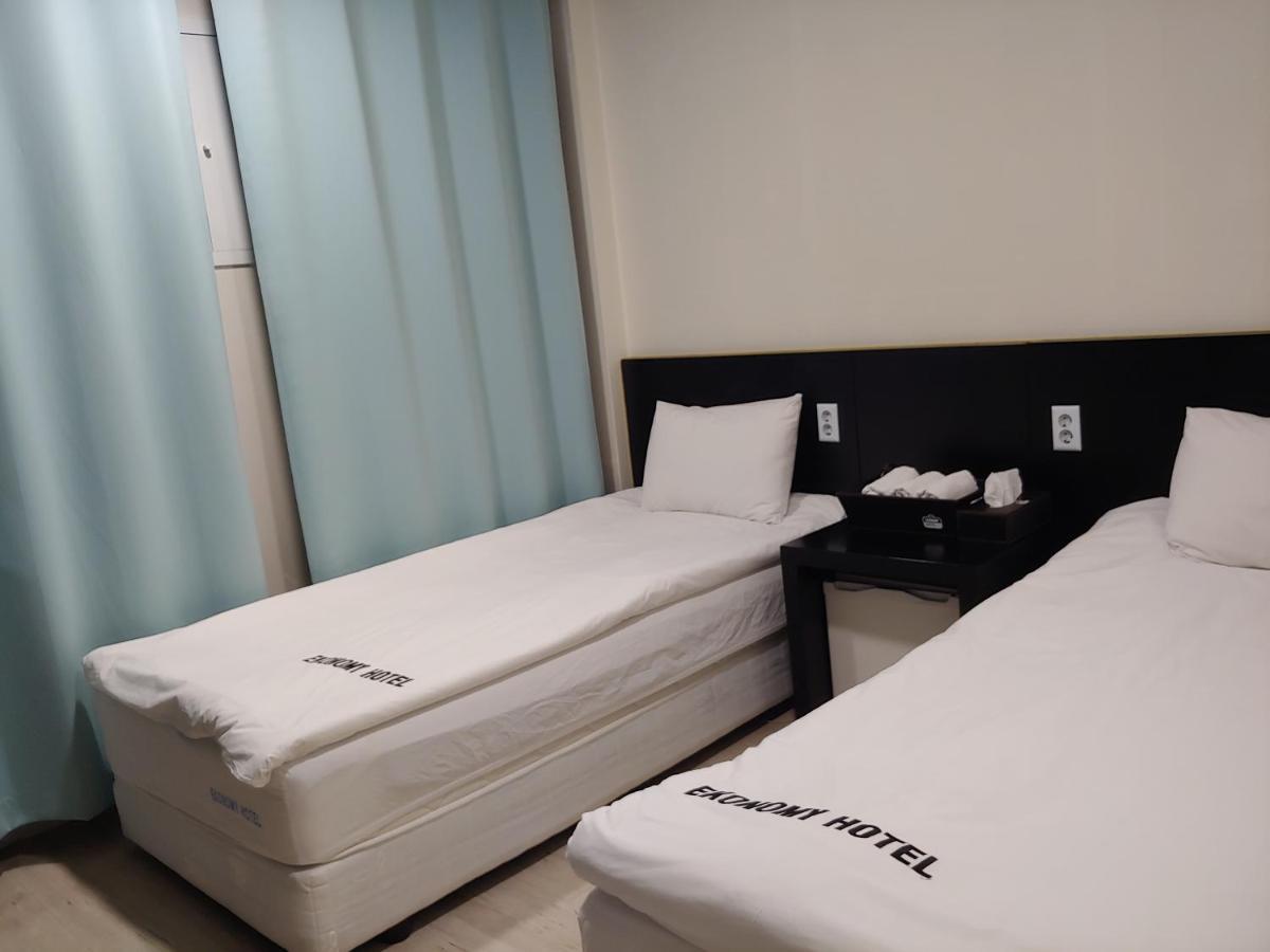 Korea Guesthouse Gumi Екстер'єр фото