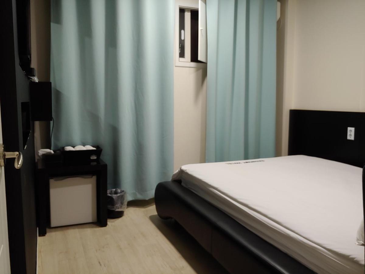 Korea Guesthouse Gumi Екстер'єр фото