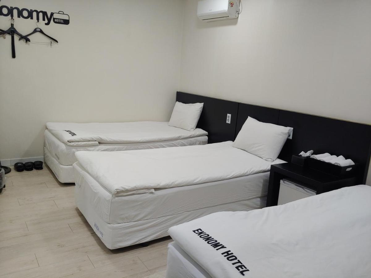 Korea Guesthouse Gumi Екстер'єр фото