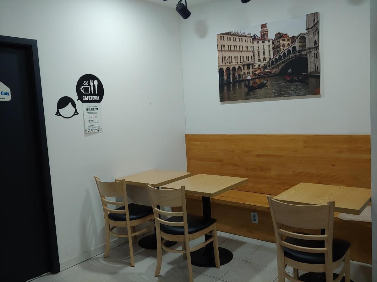 Korea Guesthouse Gumi Екстер'єр фото