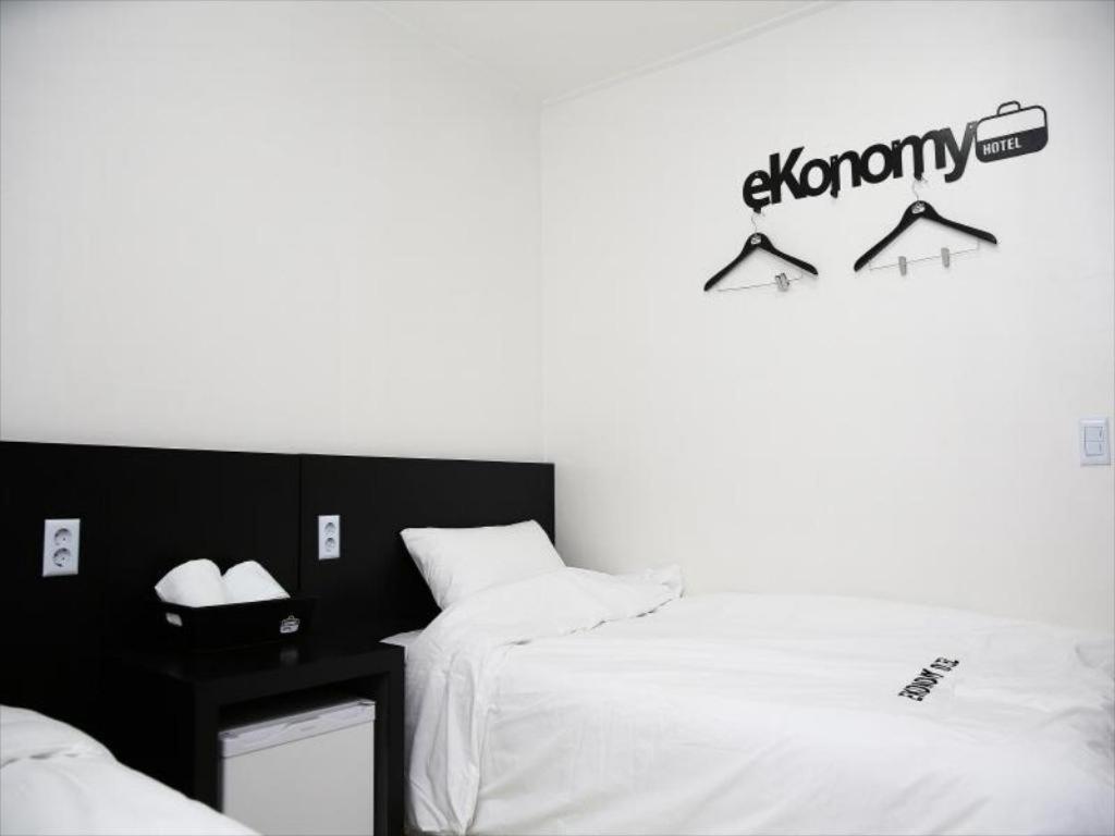 Korea Guesthouse Gumi Екстер'єр фото
